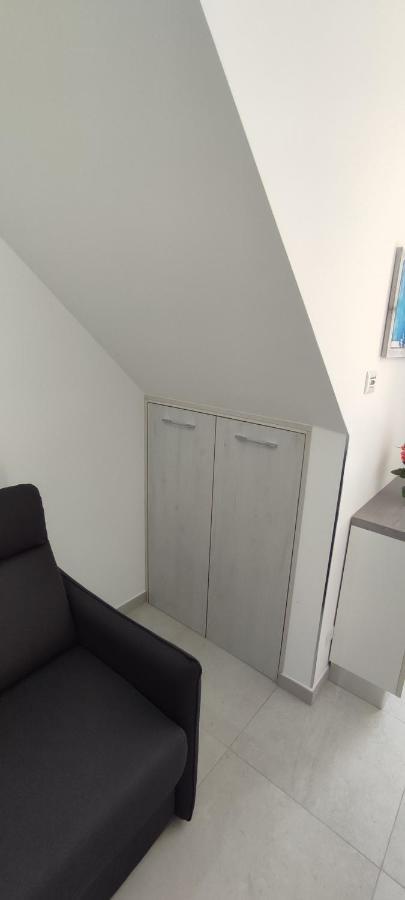 Casa Vacanze Dimora Monfalcone مونتيسكاليوزو المظهر الخارجي الصورة