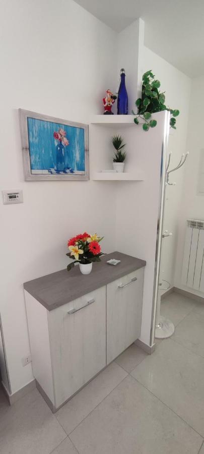 Casa Vacanze Dimora Monfalcone مونتيسكاليوزو المظهر الخارجي الصورة